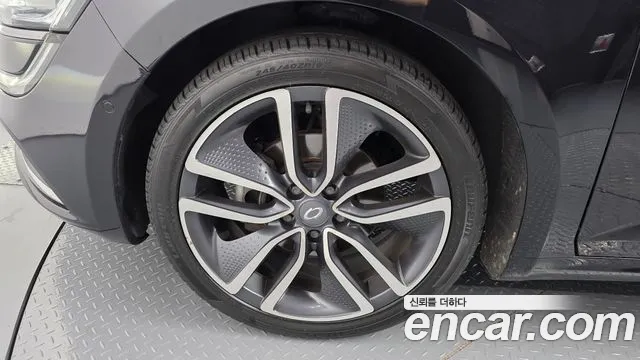 Renault-KoreaSamsung Megane 2019 thumb 5