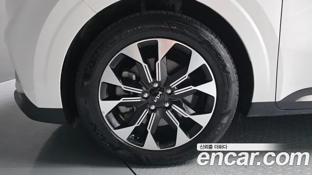 Kia Carnival 2021 thumb 5