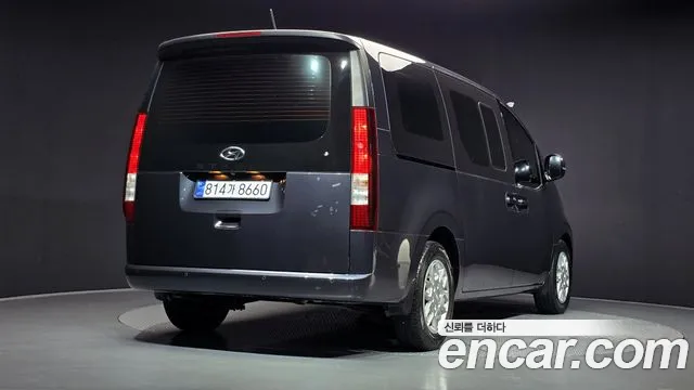 Hyundai Staria 2022 thumb 2