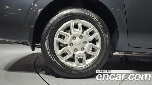 Hyundai Staria 2022 thumb 5
