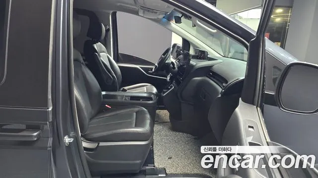 Hyundai Staria 2022 thumb 11