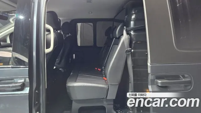 Hyundai Staria 2022 thumb 12