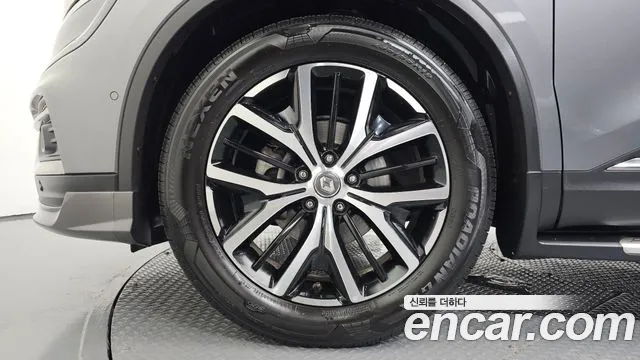 Renault-KoreaSamsung Koleos 2019 thumb 4