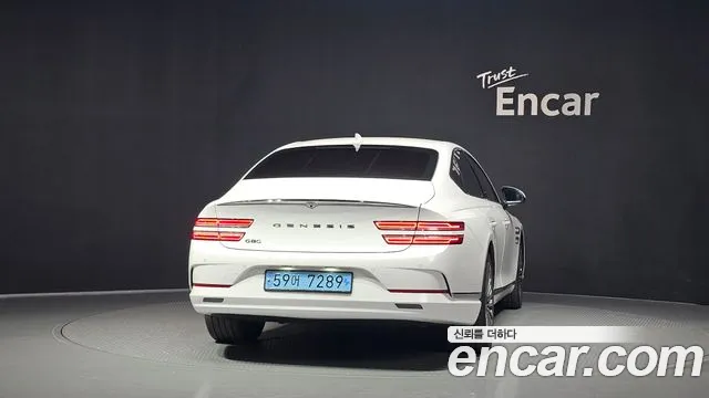Genesis G80 2022 thumb 4