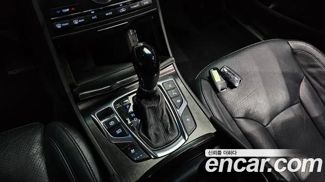 Hyundai Grandeur 2015 thumb 8