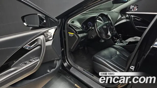 Hyundai Grandeur 2015 thumb 10