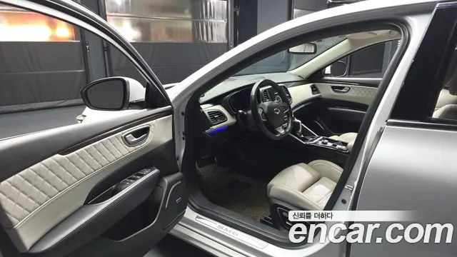 Renault-KoreaSamsung Megane 2016 thumb 9