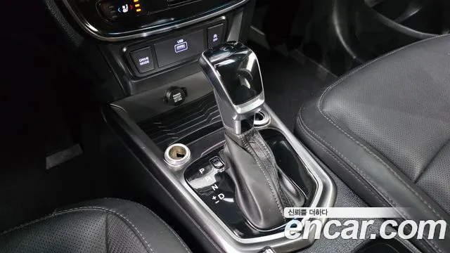 KG_Mobility_Ssangyong TIBOLI 2022 thumb 9