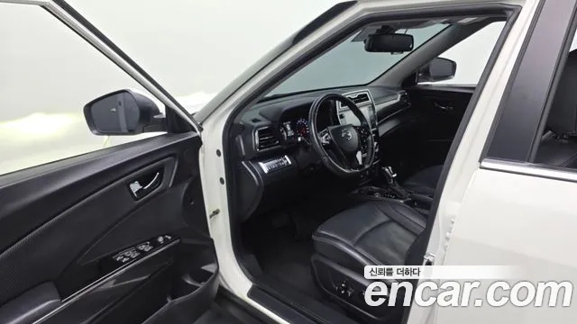 KG_Mobility_Ssangyong TIBOLI 2022 thumb 10