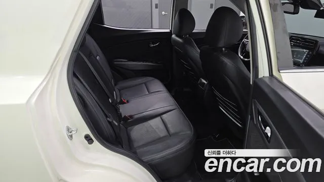 KG_Mobility_Ssangyong TIBOLI 2022 thumb 11