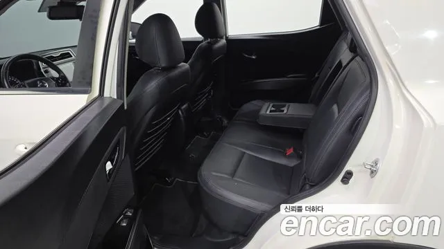 KG_Mobility_Ssangyong TIBOLI 2022 thumb 12