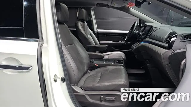 Honda Odyssey 2018 thumb 10
