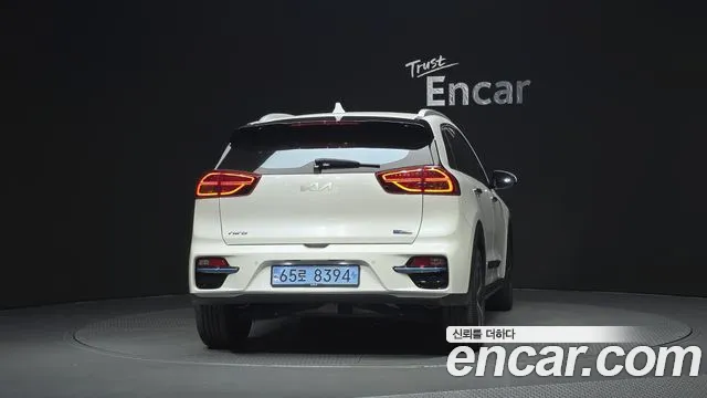 Kia Niro 2021 thumb 4