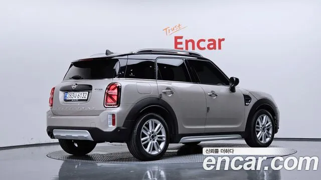 MINI Countryman 2022 thumb 2