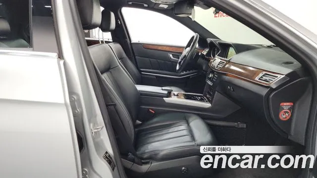 Mercedes-Benz E-Класс 2014 thumb 11