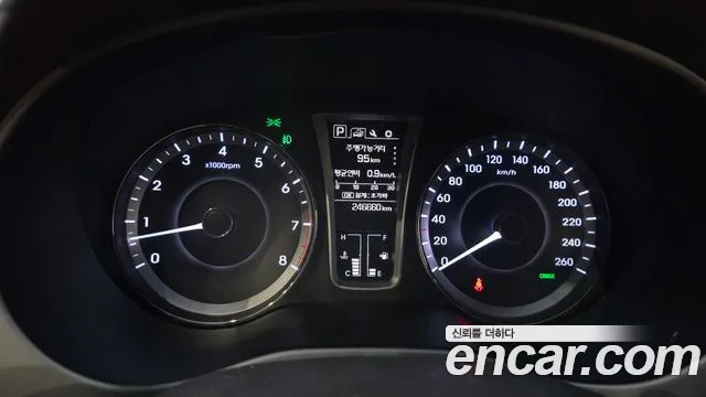 Hyundai Aslan 2015 thumb 8