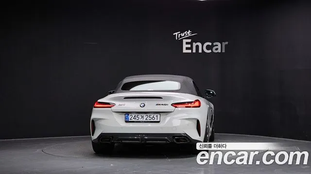 BMW Z4 2024 thumb 2