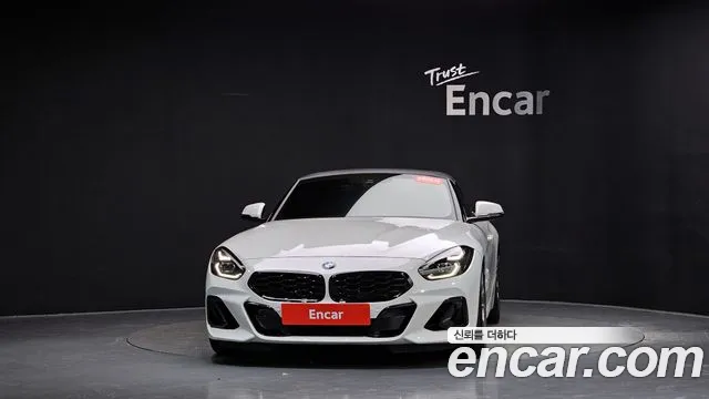 BMW Z4 2024 thumb 3