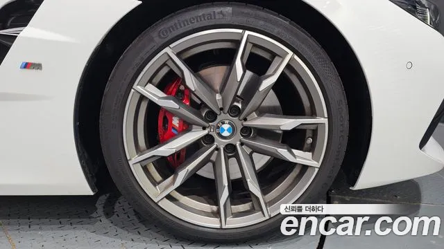 BMW Z4 2024 thumb 4