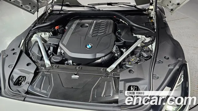 BMW Z4 2024 thumb 5