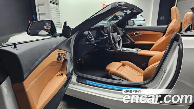 BMW Z4 2024 thumb 9