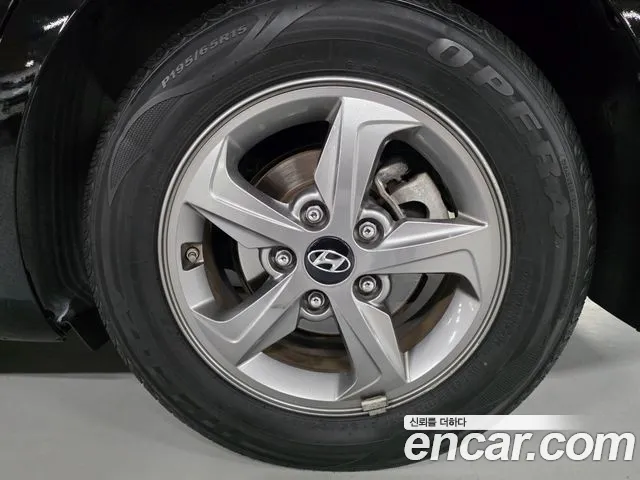 Hyundai Avante 2016 thumb 5
