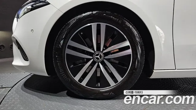 Mercedes-Benz A-Класс 2022 thumb 5