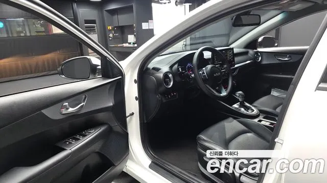 Kia K3 2023 thumb 10