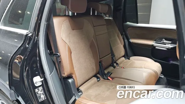 Mercedes-Benz GLB 2025 thumb 11