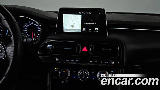 Genesis G70 2018 thumb 12
