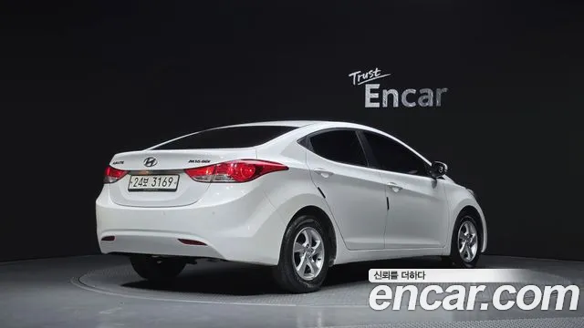 Hyundai Avante 2011 thumb 2
