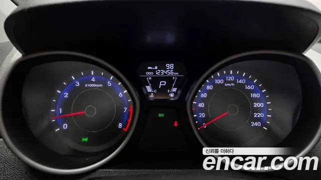 Hyundai Avante 2011 thumb 8