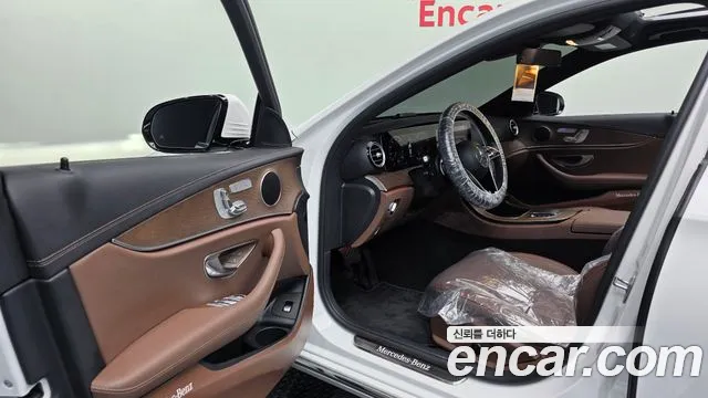 Mercedes-Benz E-Класс 2022 thumb 10