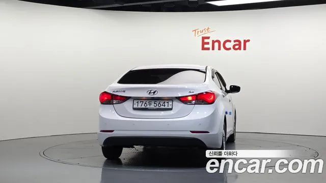 Hyundai Avante 2015 thumb 4