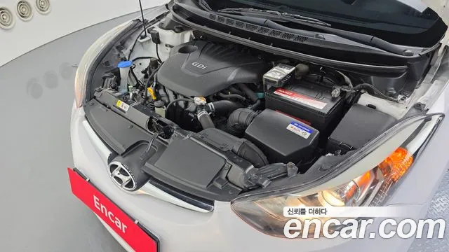 Hyundai Avante 2015 thumb 6