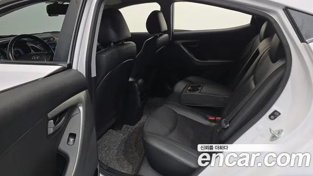 Hyundai Avante 2015 thumb 12