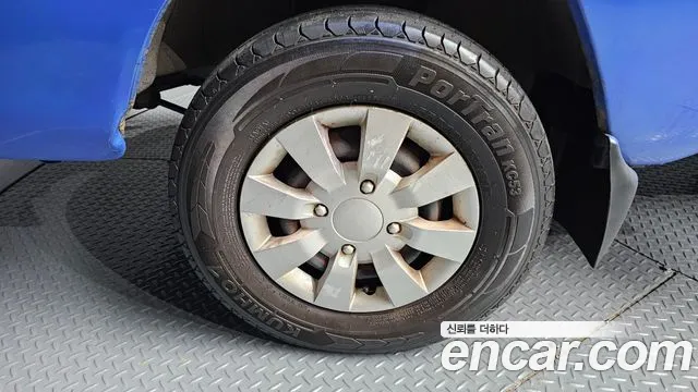 ChevroletGMDaewoo labo 2011 thumb 5