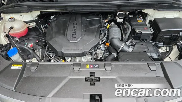 Kia Carnival 2023 thumb 6