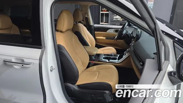 Kia Carnival 2023 thumb 12