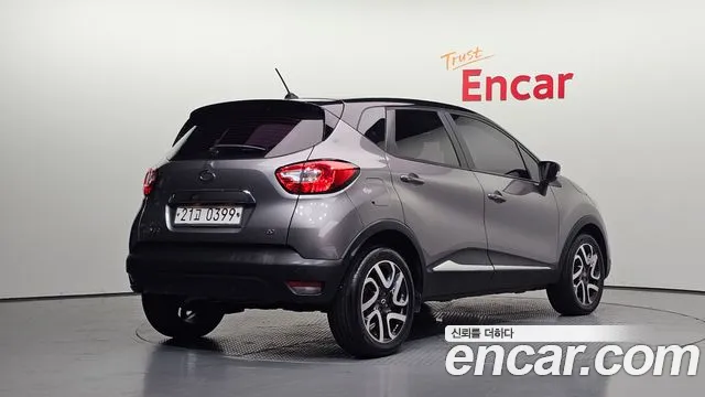 Renault-KoreaSamsung Captur 2016 thumb 2