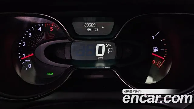 Renault-KoreaSamsung Captur 2016 thumb 8
