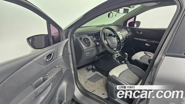 Renault-KoreaSamsung Captur 2016 thumb 10