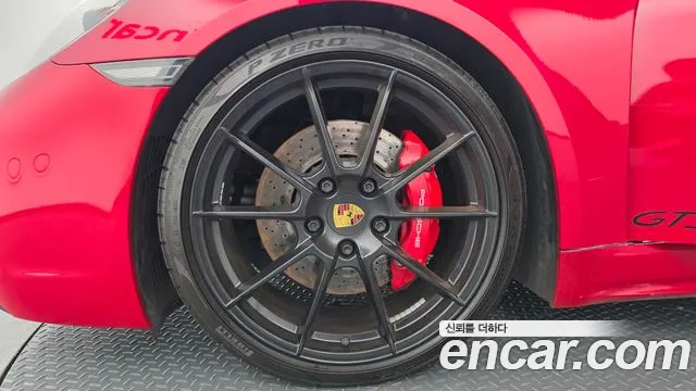 Porsche Cayman 2021 thumb 5
