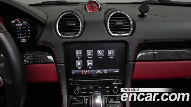 Porsche Cayman 2021 thumb 11