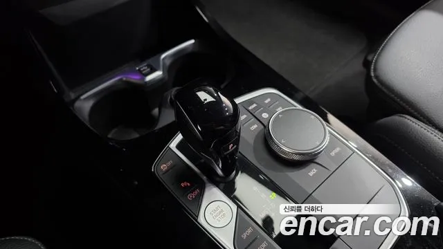 BMW 1-Series 2022 thumb 9