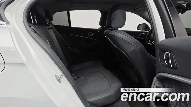 BMW 1-Series 2022 thumb 11
