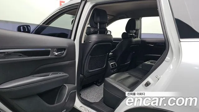 Renault-KoreaSamsung Koleos 2017 thumb 11