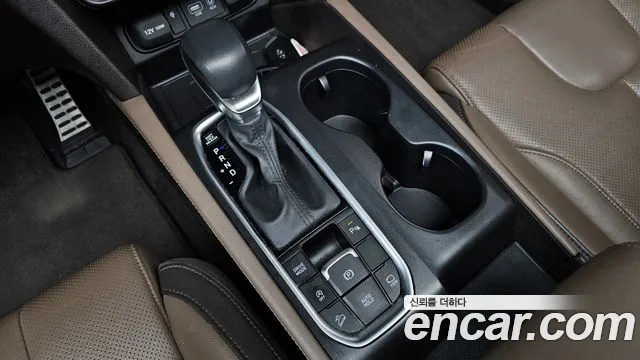 Hyundai Santa Fe 2018 thumb 9