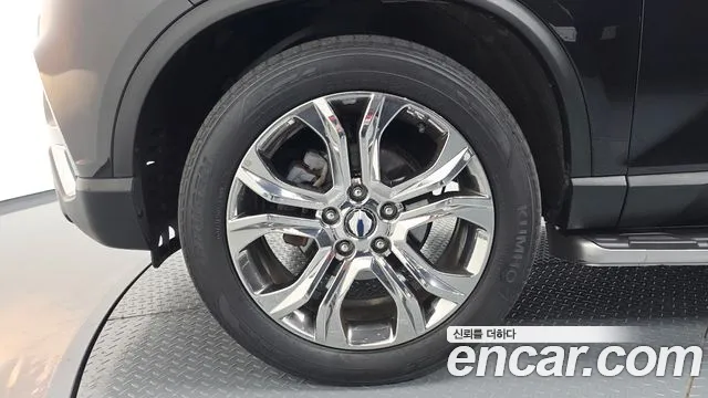 KG_Mobility_Ssangyong Rexton 2019 thumb 4