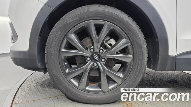 Hyundai Santa Fe 2016 thumb 5